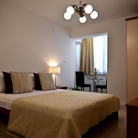 Studio Apartment Snjezana Дубровник Екстериор снимка